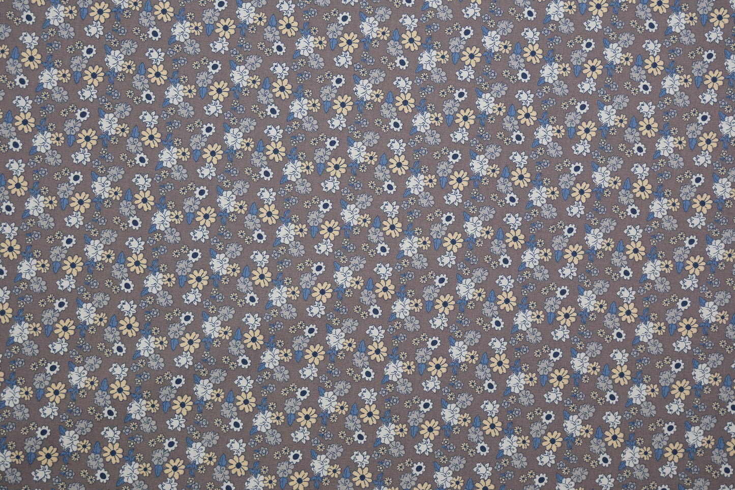 Baumwollstoff Blumen Taupe Blau - Webware Materialqualität 140cm