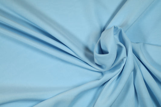 Leichter Viskosestoff in Himmelblau – ideal für luftige Sommermode oder kreative DIY-Projekte