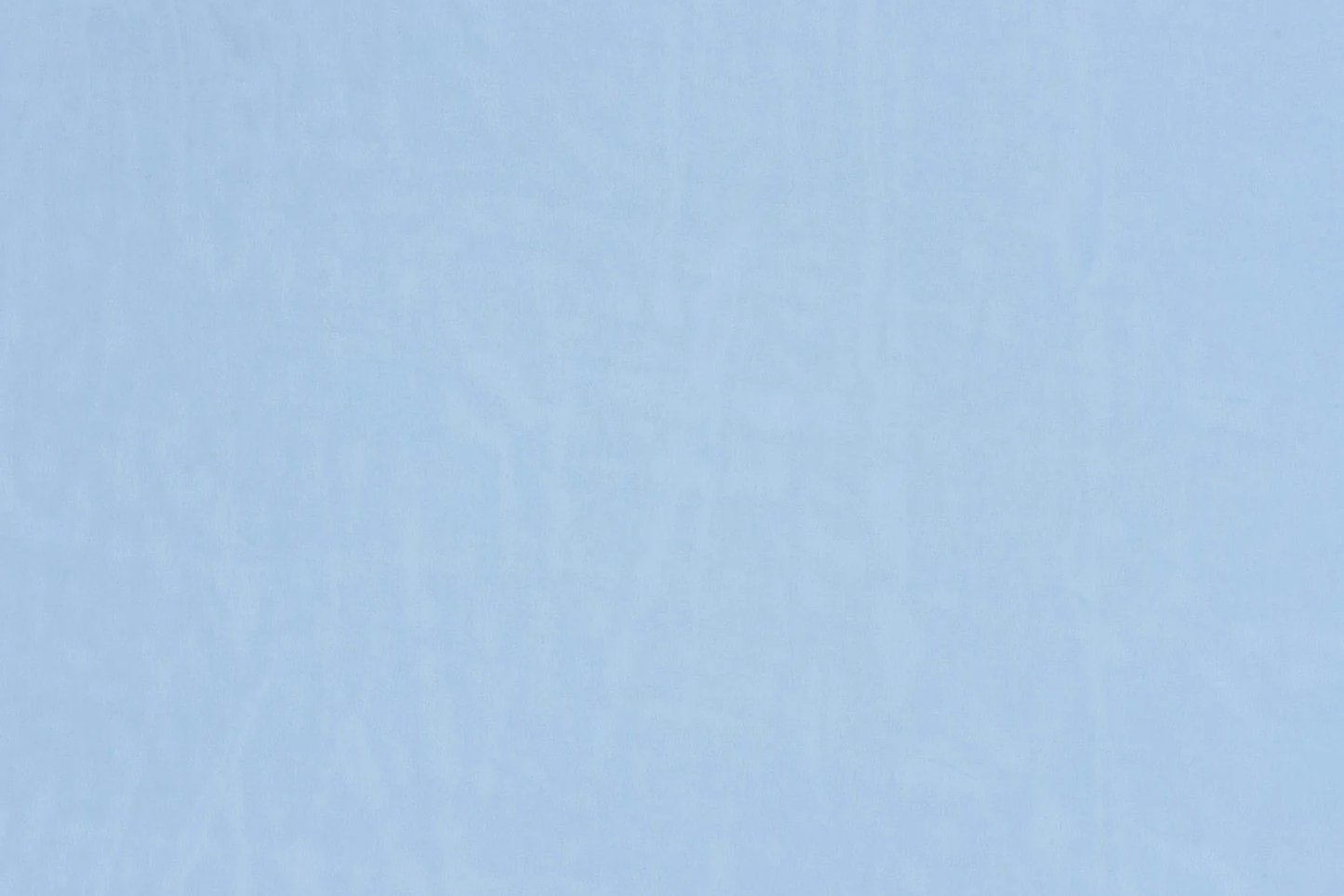 Fließender Chiffonstoff in Hellblau – Leicht & halbtransparent für elegante Nähprojekte