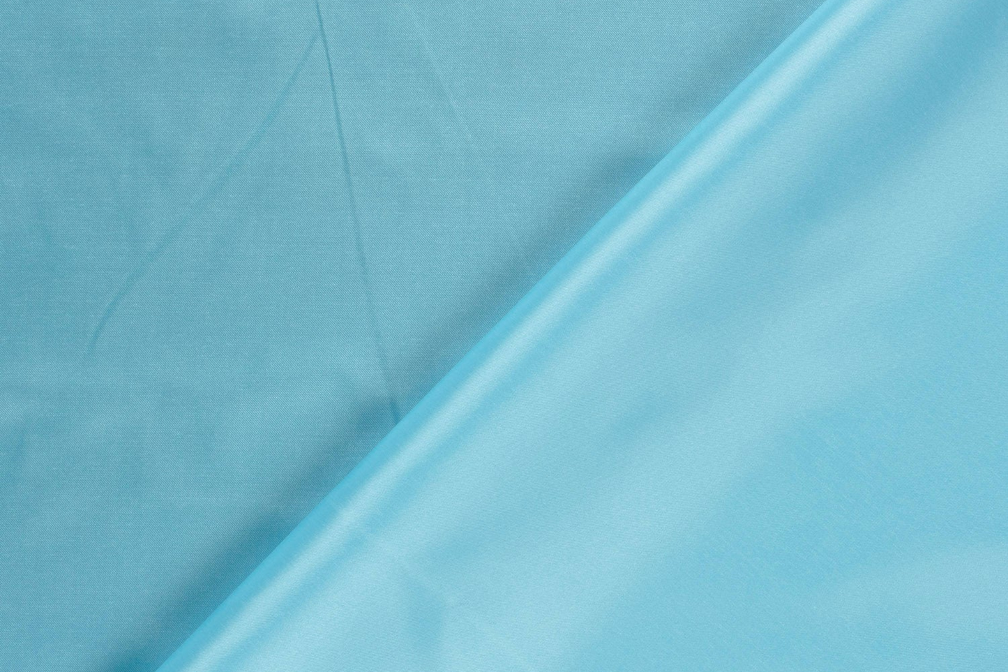 Hellblauer Uni Satin Stoff elegant für Mode