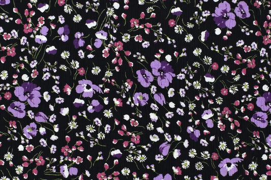 Viskose Krepp Blumen Lila – Leichter Stoff für Blusen & Kleider
