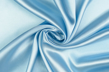 Satin Stoff Uni in zartem Eisblau
