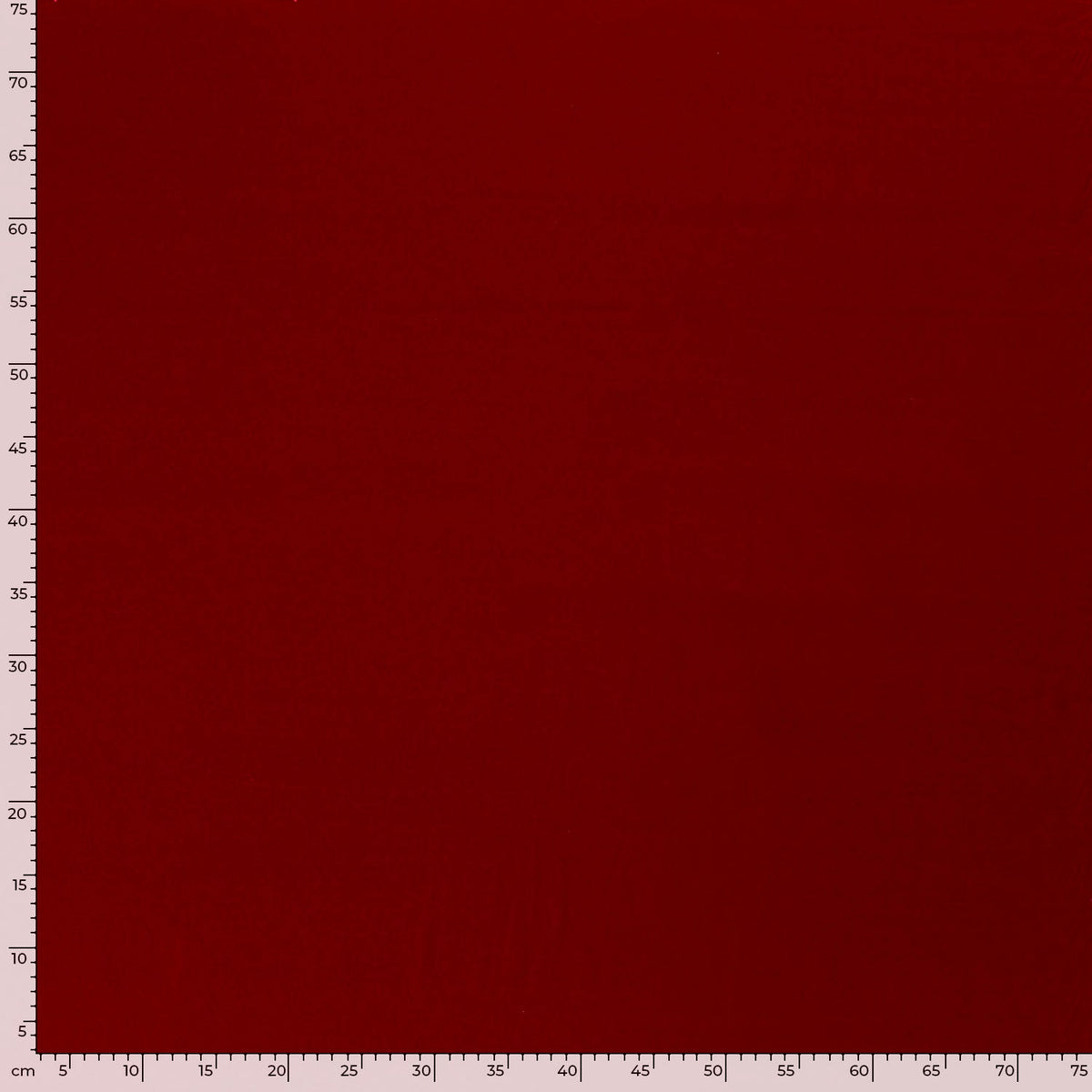 Satin Stretch Stoff Dunkelrot – Nahaufnahme
