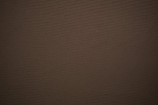 Rip Jersey in hellbraun mit feiner Rippstruktur - Detailaufnahme der Stoffstruktur