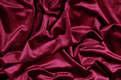 Weicher Modestoff in zartem Altrosa – luxuriöse Textur