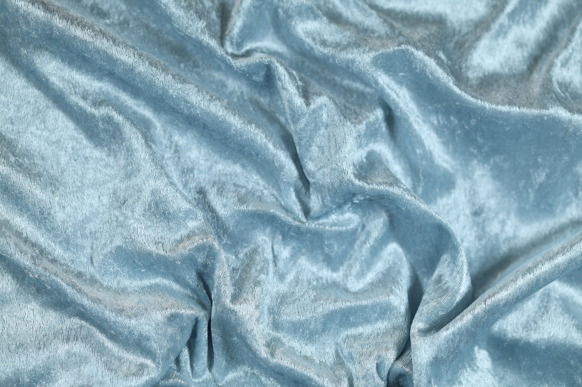 Weicher Samtstoff in Hellblau – 140cm