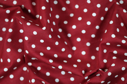 Baumwollstoff in Rot mit weißen Tupfen – für Blusen, Röcke und Accessoires