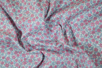 Hochwertiger Baumwoll Stretch – lebendige Blumen auf weichem Stoff