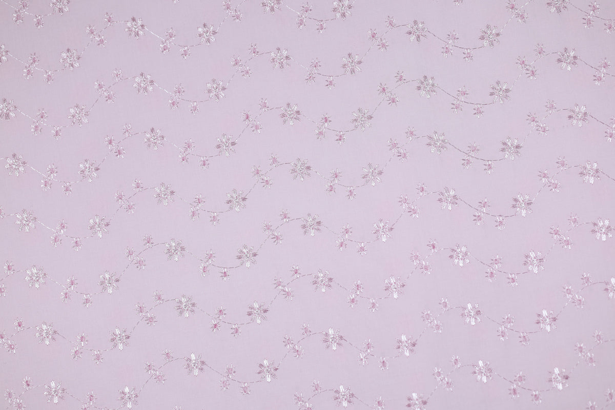 Baumwoll Stretch Stoff Blütenstickerei Rosa – elastisch und angenehm für vielfältige Projekte