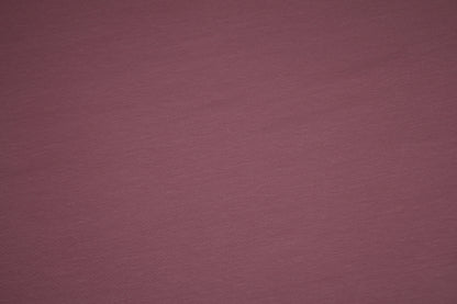 Detailaufnahme: elastischer Baumwolljersey in Altrosa