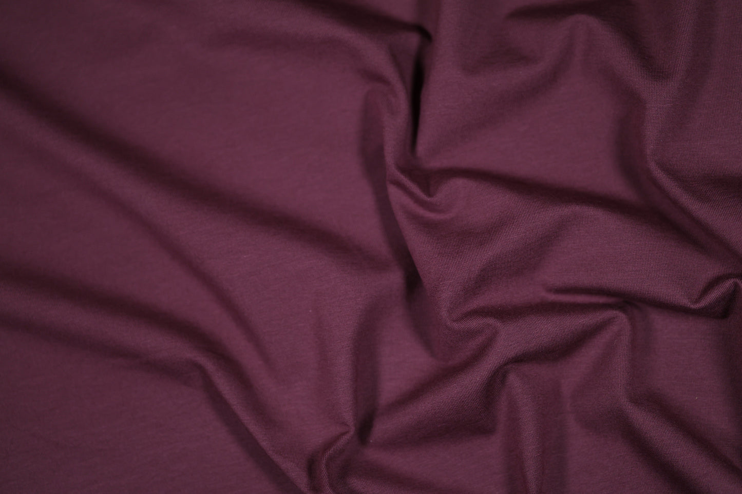 Bordeaux Baumwolljersey – angenehmer Fall für Modeprojekte