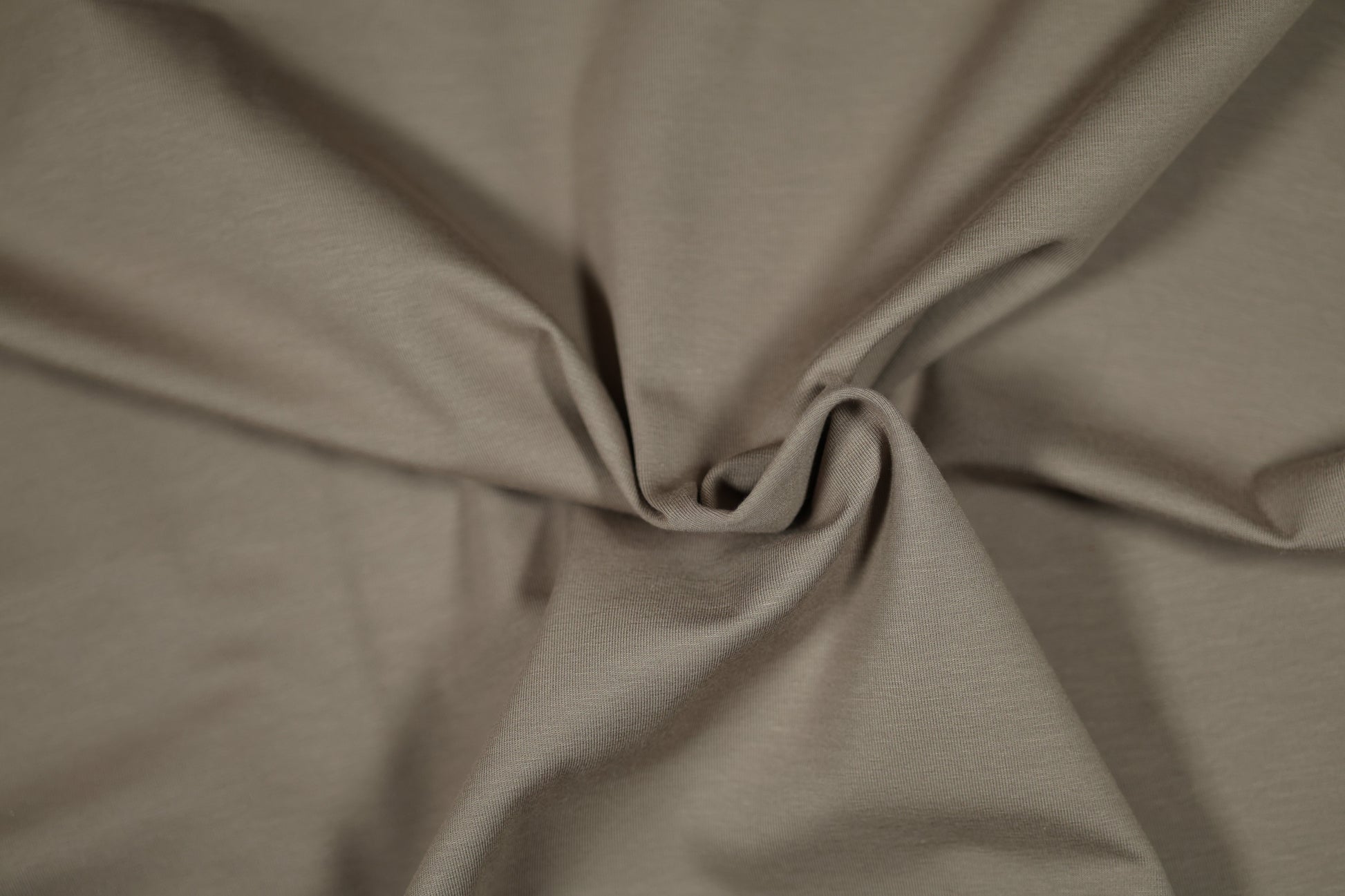 Taupefarbener Jersey – weich und dehnbar für Basics
