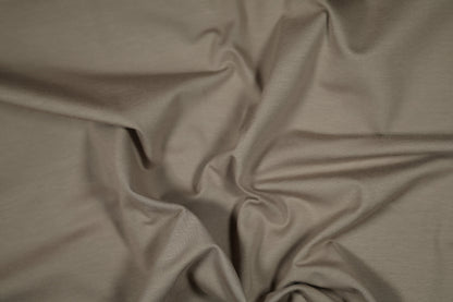 Baumwolljersey in Taupe – neutraler Stoff für moderne Mode