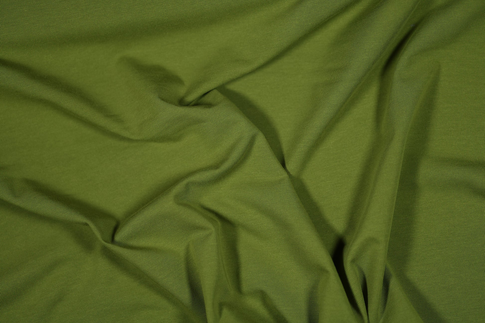 Olivgrüner Jersey – ideal für naturinspirierte Mode