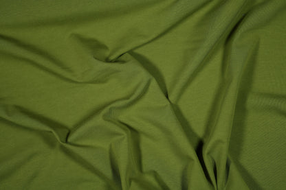 Olivgrüner Jersey – ideal für naturinspirierte Mode