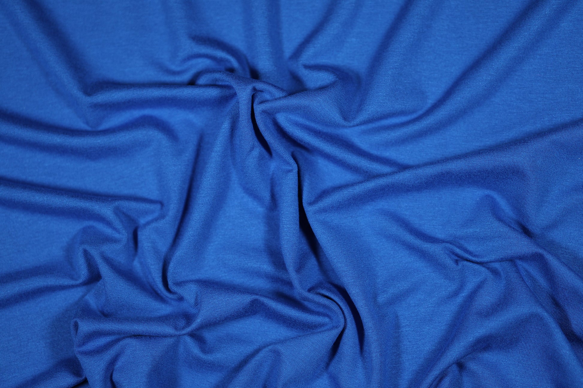 Jersey Stoff aus Viskose in Royalblau – perfekt für Shirts und Kleider