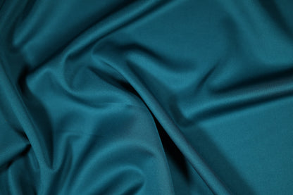 Hochwertiger Skuba Jersey Stoff – ideal für enganliegende Kleidung in Petrolblau