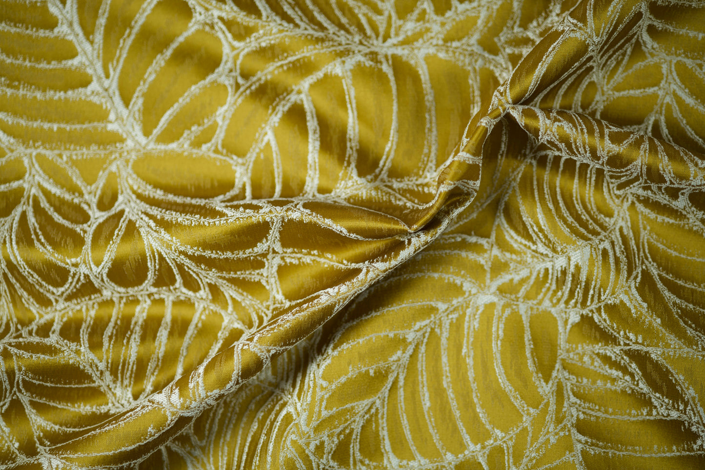 Blattmuster Jacquard – Senfgelb – hochwertiger Polsterstoff ideal für Vorhänge und Sessel