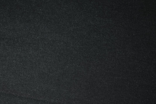 Detailansicht vom Denimstoff Schwarz mit feiner Struktur