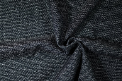 Eleganter Mittelgrauer Wollstoff mit feinem Muster – perfekt für Businessmode