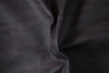 Kunstleder in Aubergine für extravagante Akzente