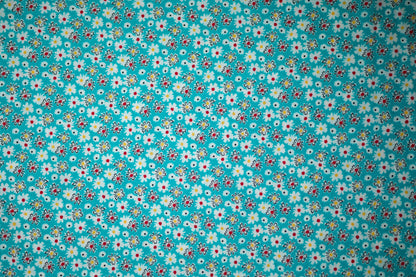 Viskosestoff – Kleine Blümchen auf Türkis – Viskosestoff mit Blumenmuster, weich und fließend – Ideal für Sommerkleider