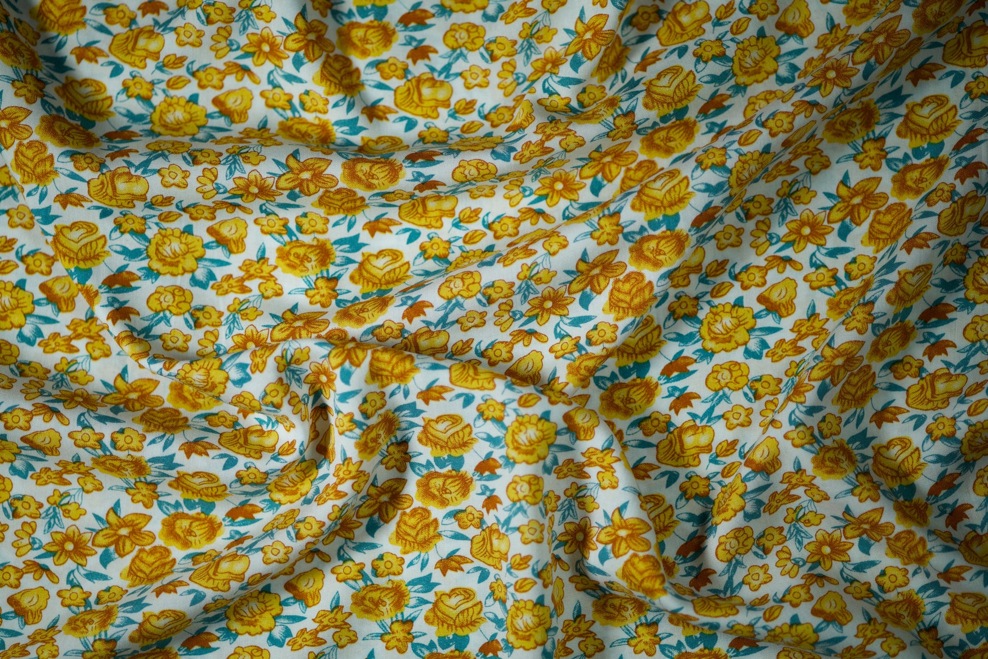 Leichter Stoff mit Viskose – Design 2, für sommerliche Outfits