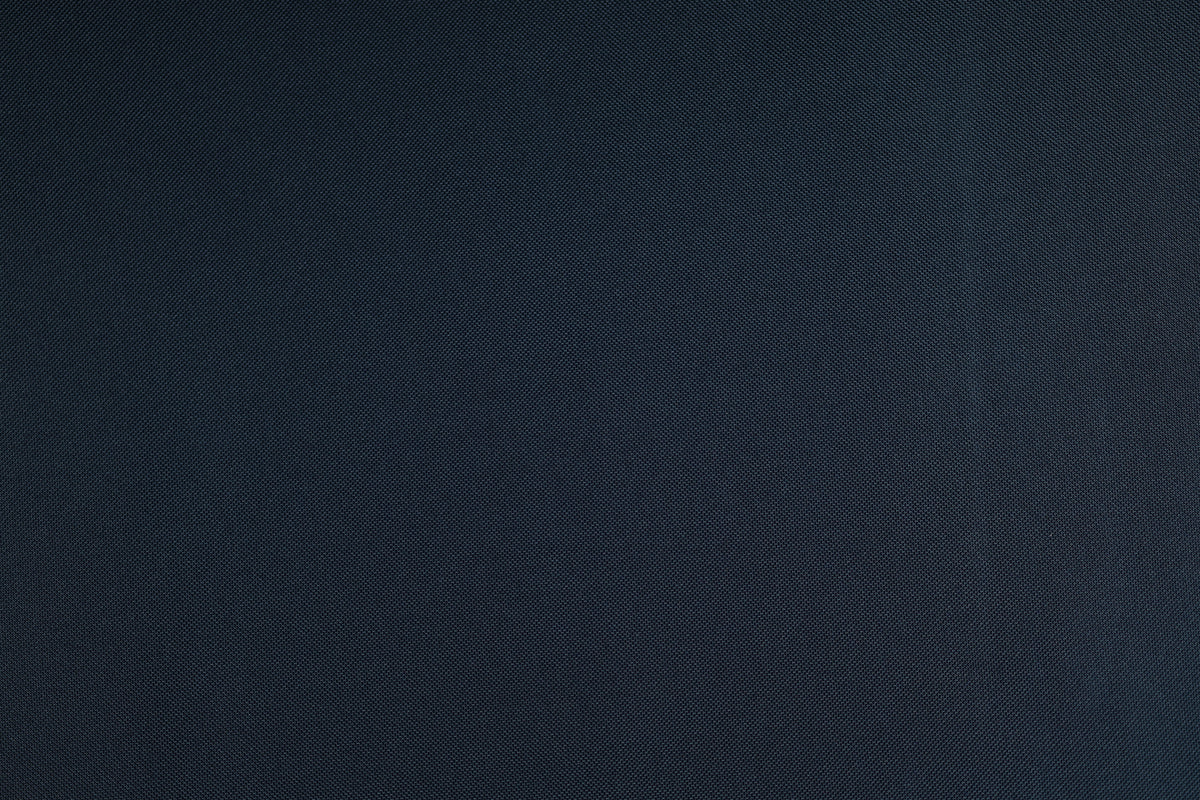 Marineblauer Outdoorstoff – wasserdicht & strapazierfähig