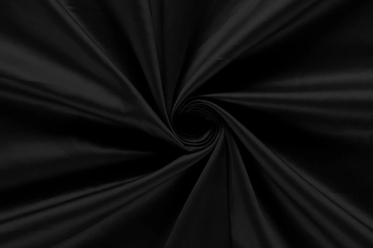 Baumwollsatin Stoff in Schwarz mit matter Oberfläche