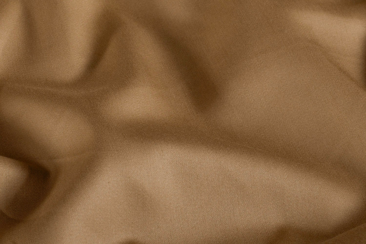 Baumwollsatin Stoff in Camel mit matter Oberfläche