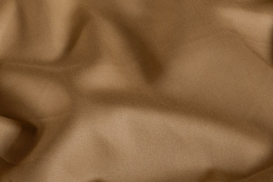 Baumwollsatin Stoff in Camel mit matter Oberfläche