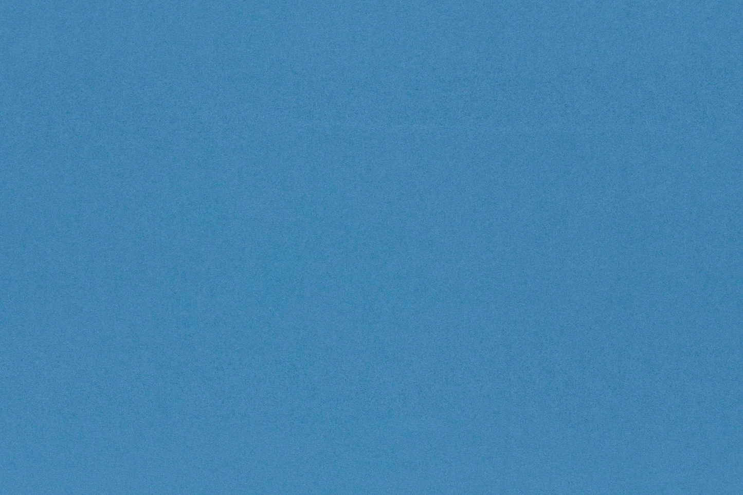 Weicher Viskose Stoff in Aqua Blau – glatte Oberfläche und fließender Fall