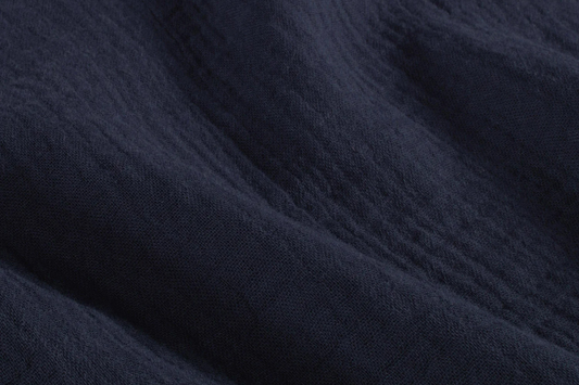 Marineblauer Musselin Stoff aus 100% Baumwolle