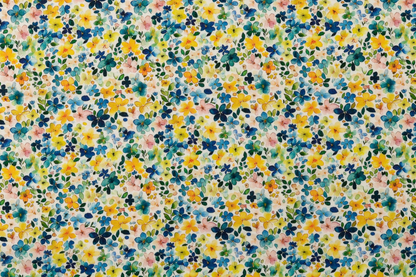 Floraler Voile Stoff mehrfarbig mit feinem digitalem Druck in Blau Gelb und Grün