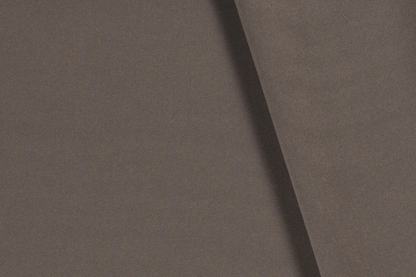 Graubrauner Uni Stoff aus Polyester mit matter Oberfläche Stoffeya