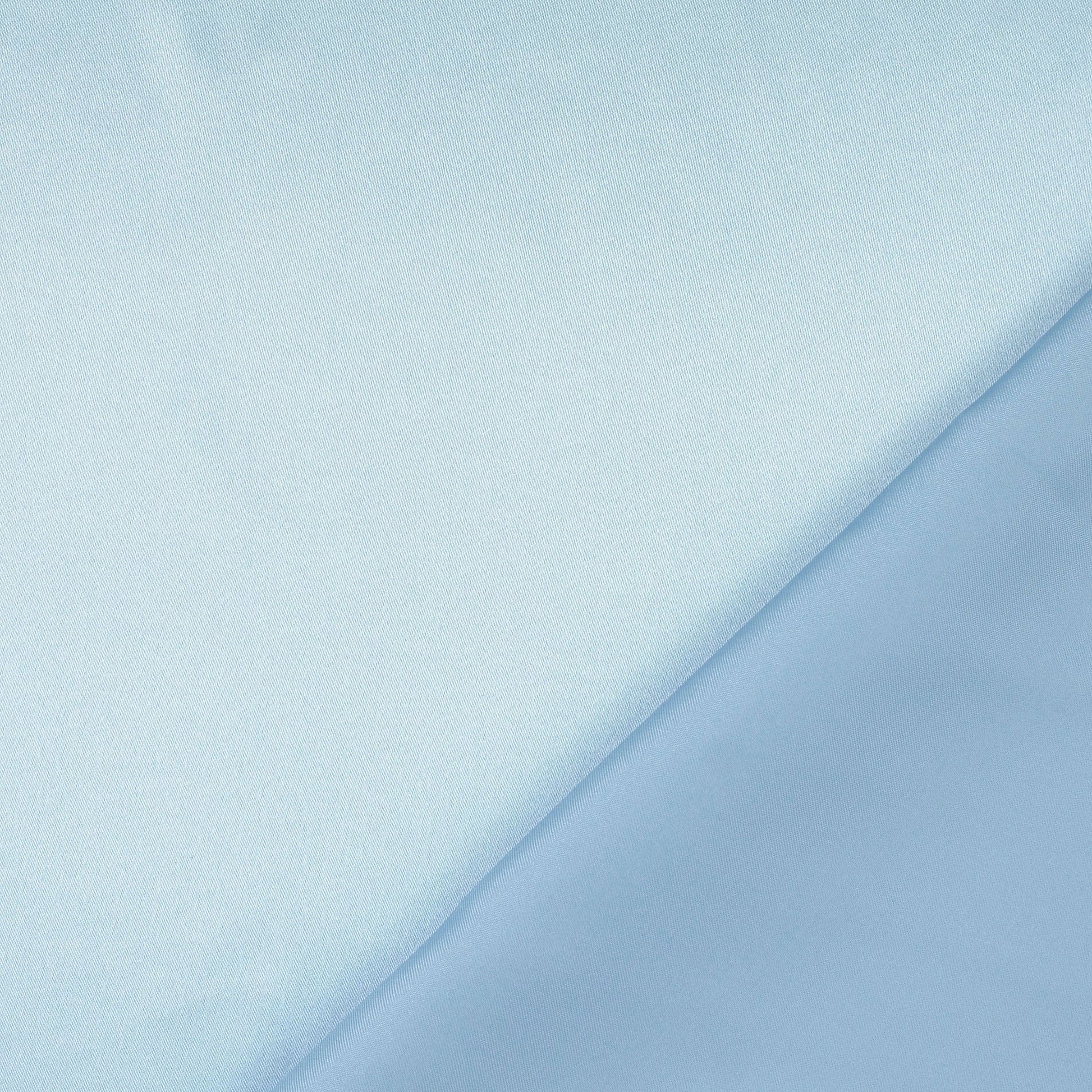 Leichter eisblauer Satin mit glänzender Oberfläche
